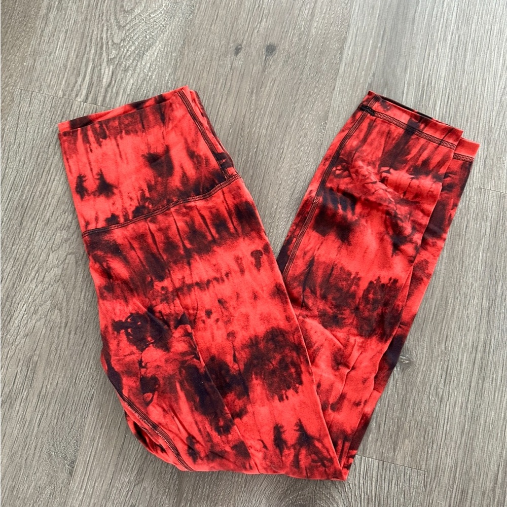 Lululemon Aligns 25”